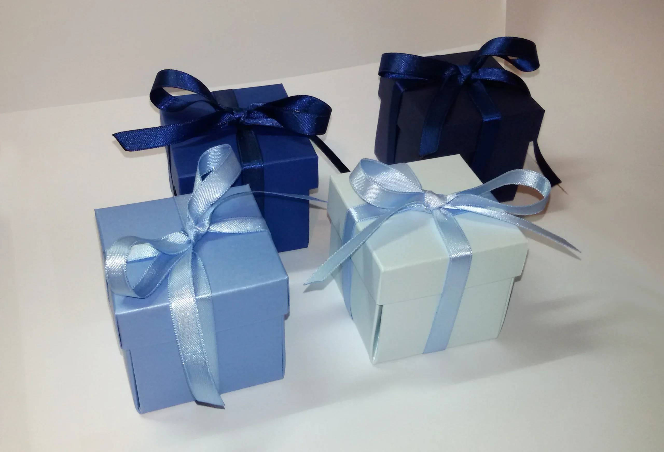 Wedding favor boxes
